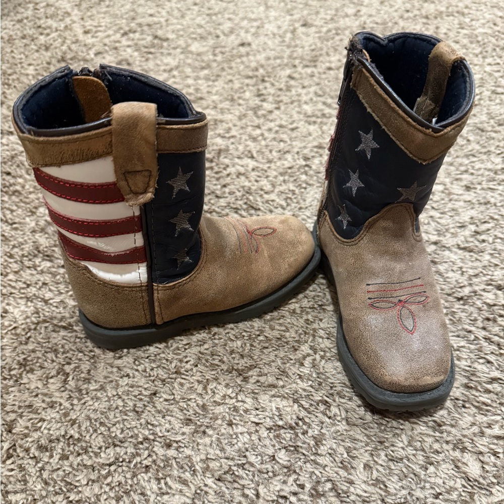 CODY JAMES TODDLER BOYS' USA FLAG WESTERN BOOTS - BROAD SQUARE TOE Size 8D